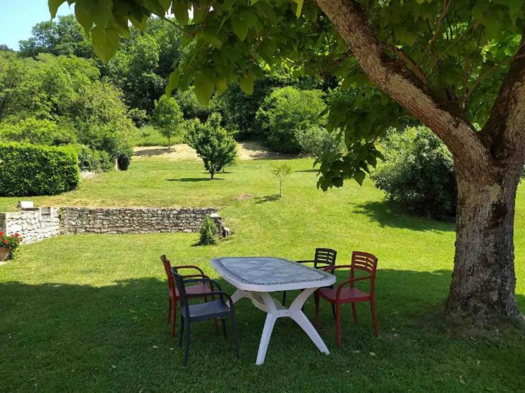 Maison Neuve Tout Confort, Deux Chambres Saint-Martin-du-Mont Экстерьер фото