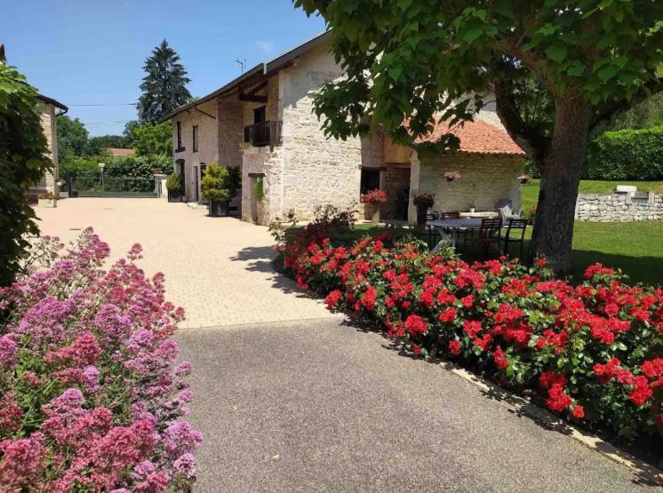 Maison Neuve Tout Confort, Deux Chambres Saint-Martin-du-Mont Экстерьер фото