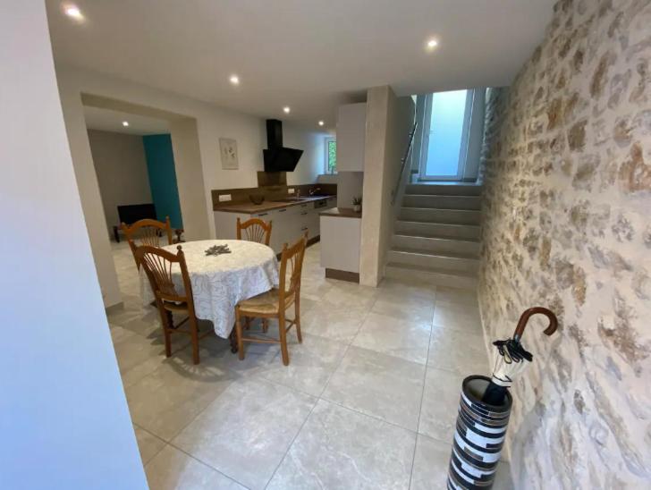 Maison Neuve Tout Confort, Deux Chambres Saint-Martin-du-Mont Экстерьер фото